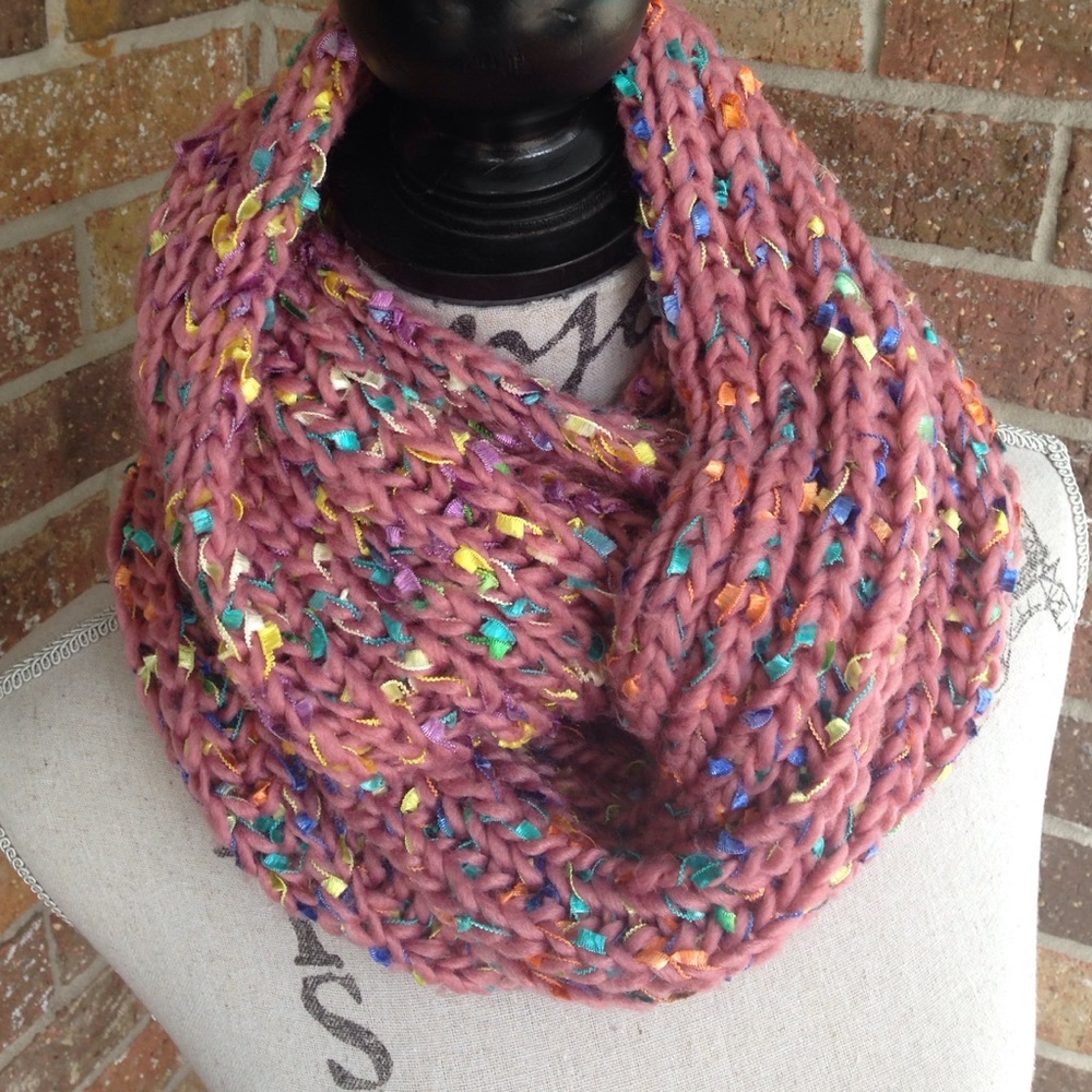 Bulky and warm knit infinity scarf